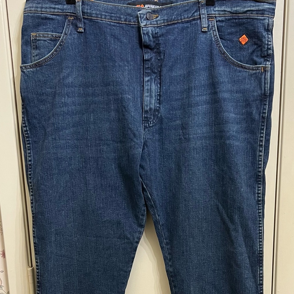 BNWT Wrangler Flame Retardant Advanced Comfort 42 x 30 Jeans